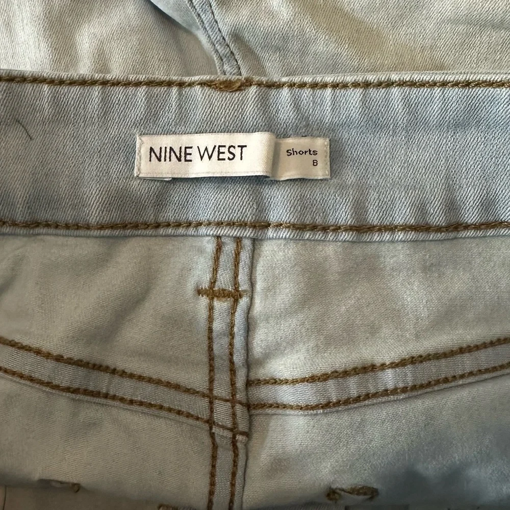 Nine West shorts light blue 8 - Picture 3 of 3